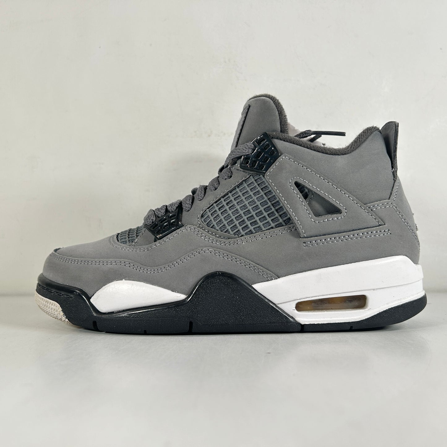 308497 007 Jordan 4 Retro Cool Grey (2019) [USED] - 4 M (Used)