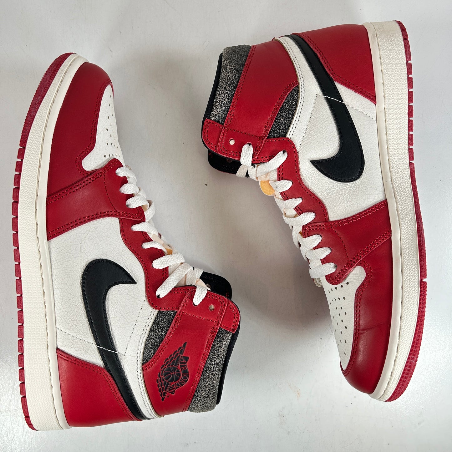 DZ5485 612 Jordan 1 Retro High OG Chicago Lost And Found [USED] - 10.5 M (VNDS)