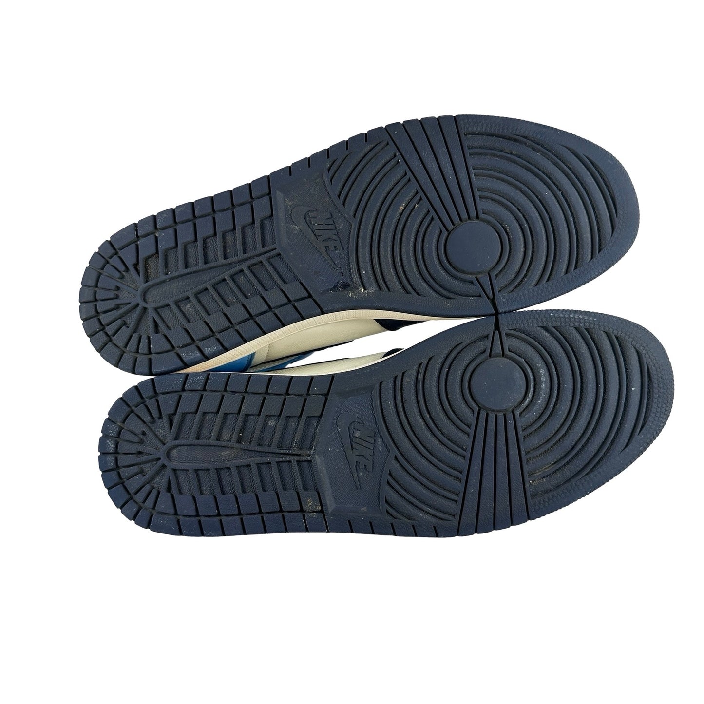 555088 140 Jordan 1 Retro High Obsidian [USED] - 10.5 M (Used2)