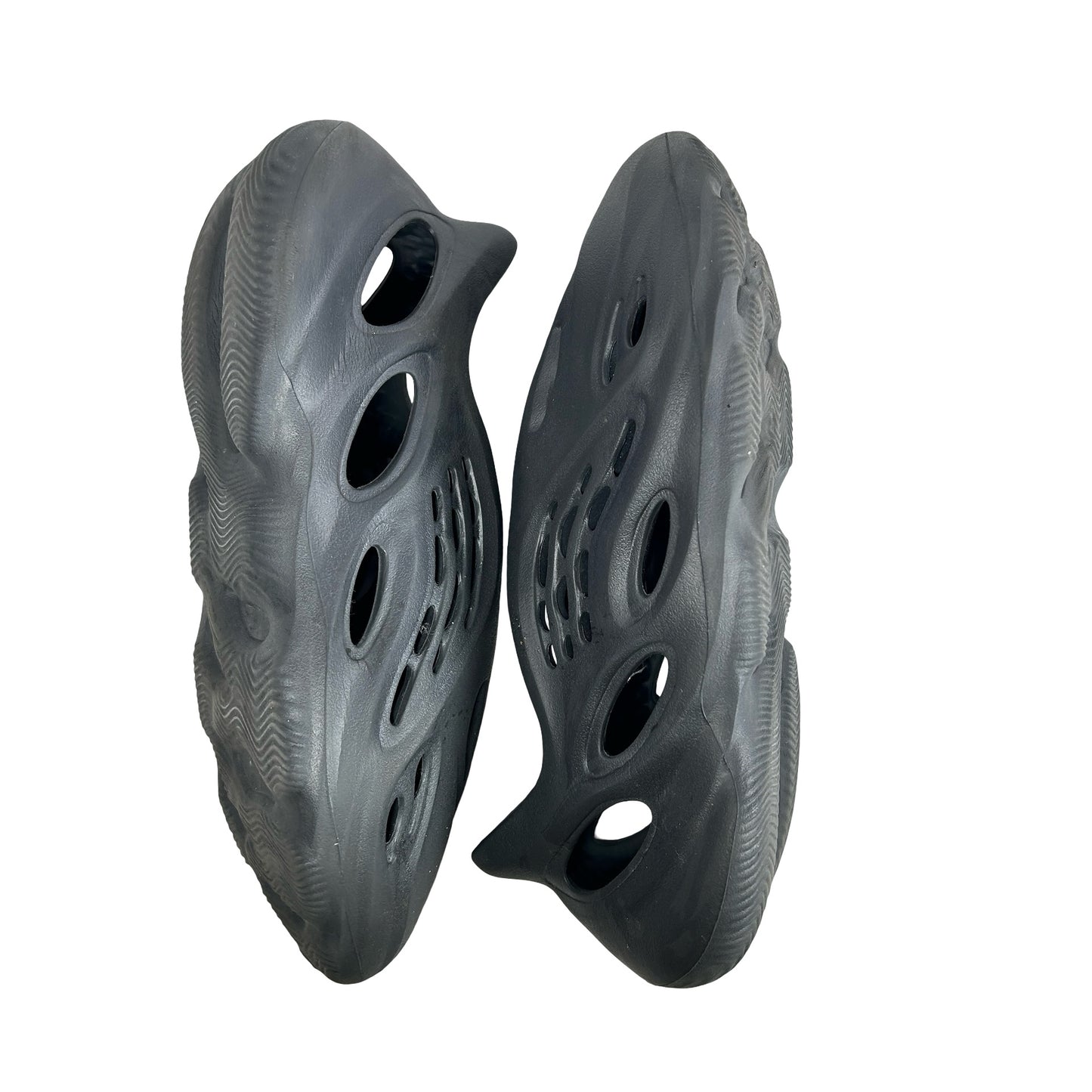 HP8739 Adidas Yeezy Foam RNR Onyx [USED] - 12 M (Used4)