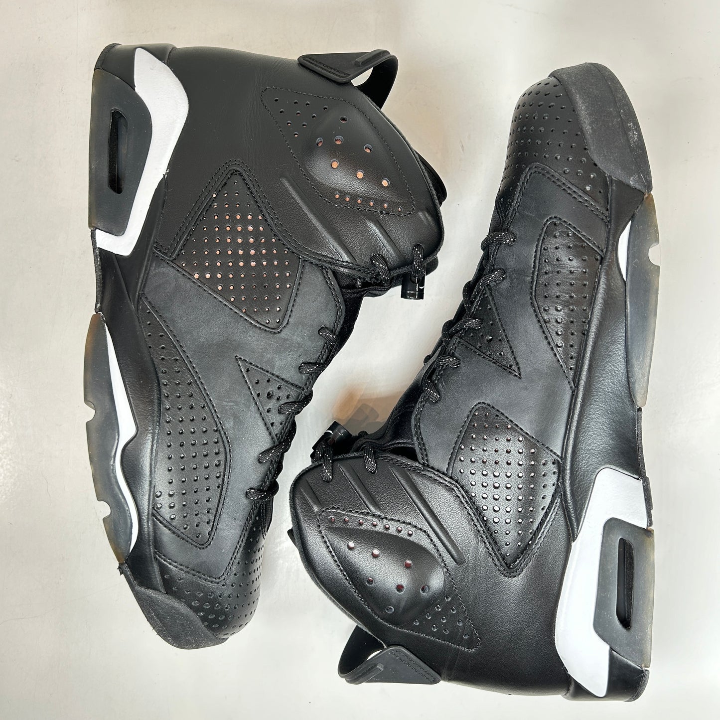 384664 020 Jordan 6 Retro Black Cat [USED] - 12 M (Used)
