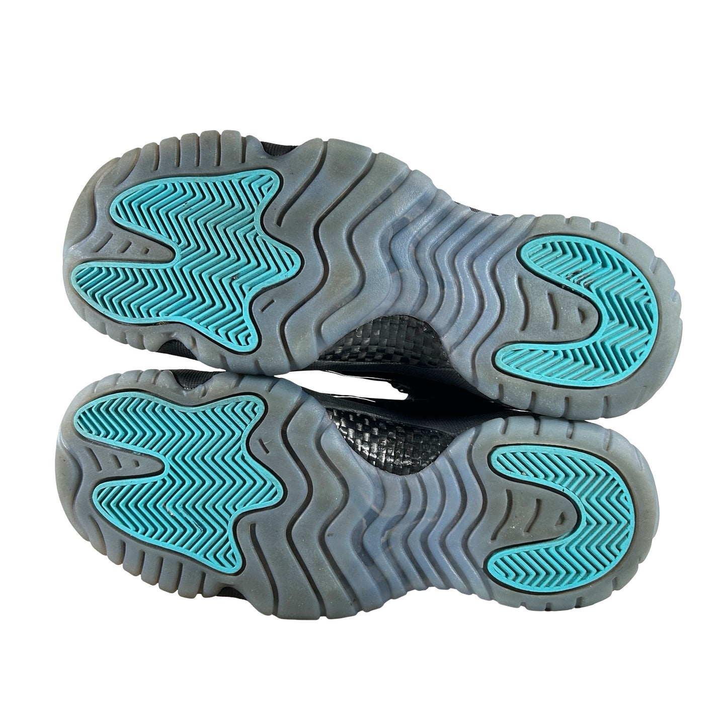 378038 047 Jordan 11 Retro Gamma Blue (2025) (GS) [USED] - 6 Y (Used)