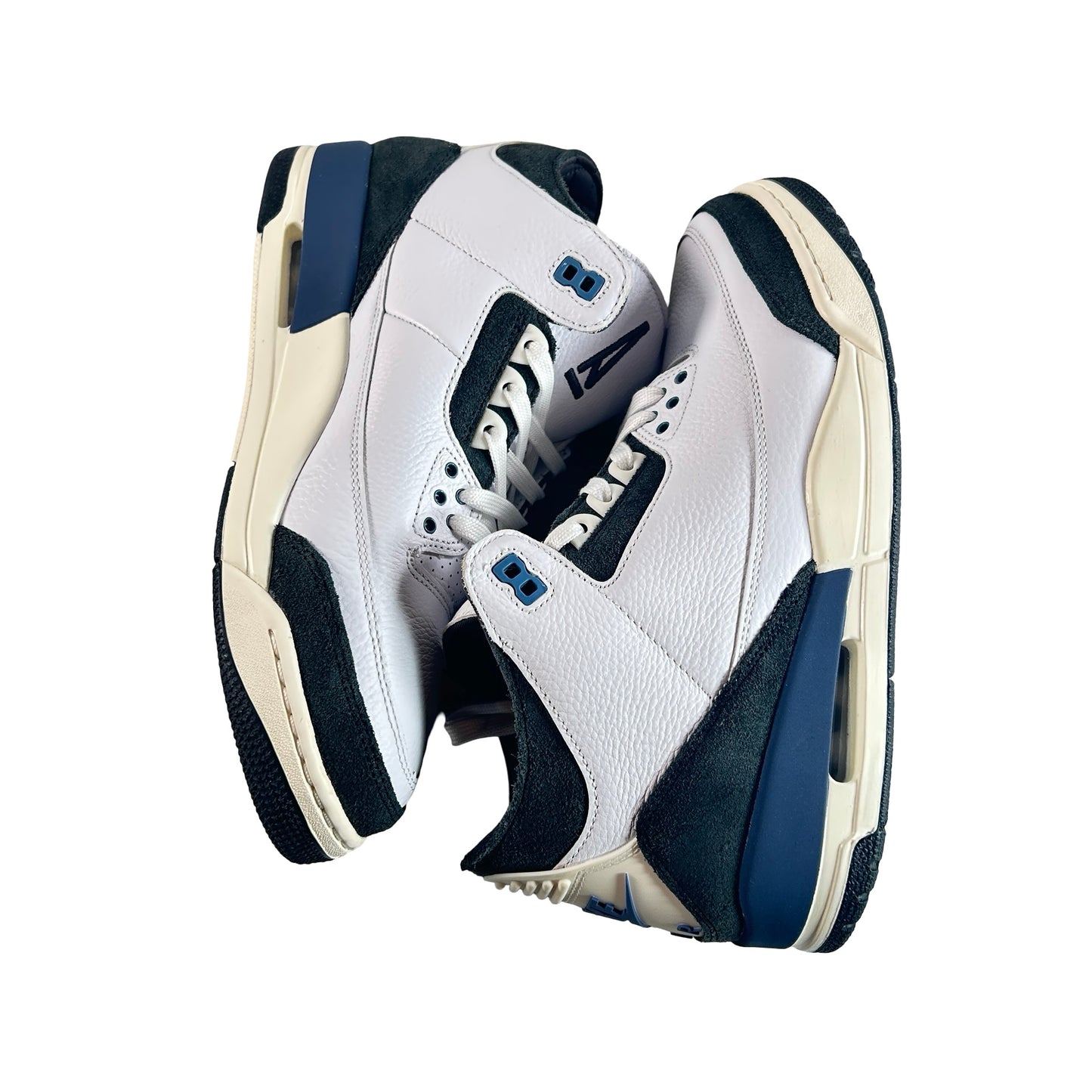 HV8571 100 Jordan 3 Retro OG SP A Ma Maniére Diffused Blue [USED] - 10.5 M (Used)