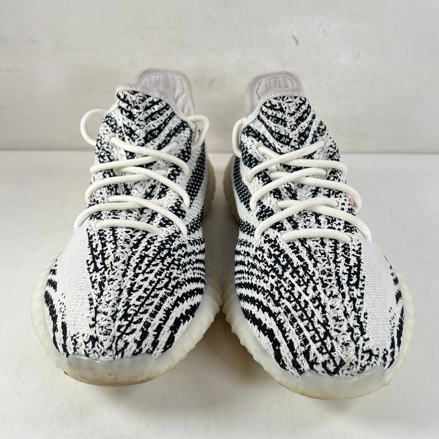 CP9654 Yeezy 350 V2 Zebra [USED] - 7.5 M (VNDS)