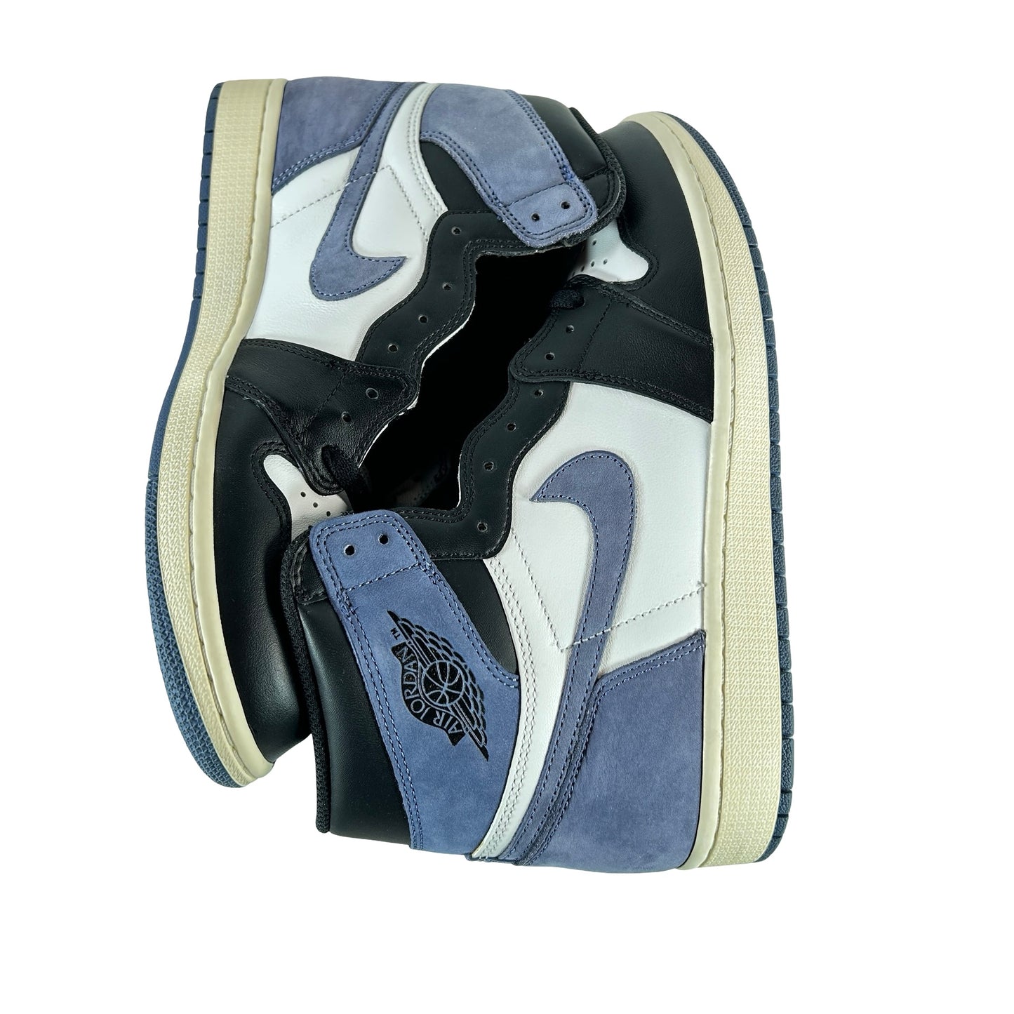 555088 115 Jordan 1 Blue Moon - 10 M (Yellowing)