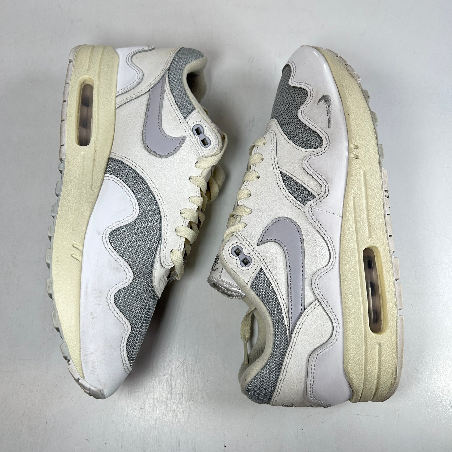 DQ0299 100 Nike Air Max 1 Patta Waves White [USED] - 10 M (Used)