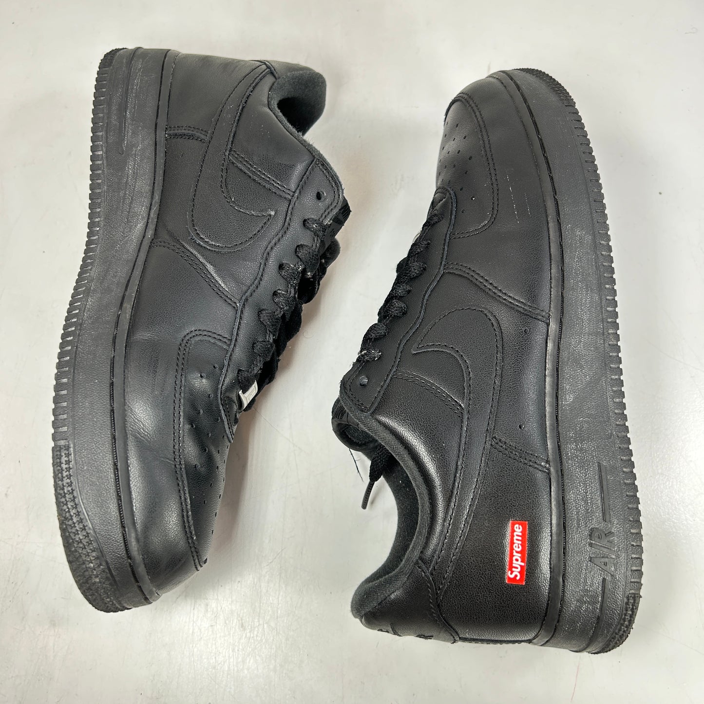 CU9225 001 Air Force 1 Low Supreme Black [USED] - 10 M (Used2)