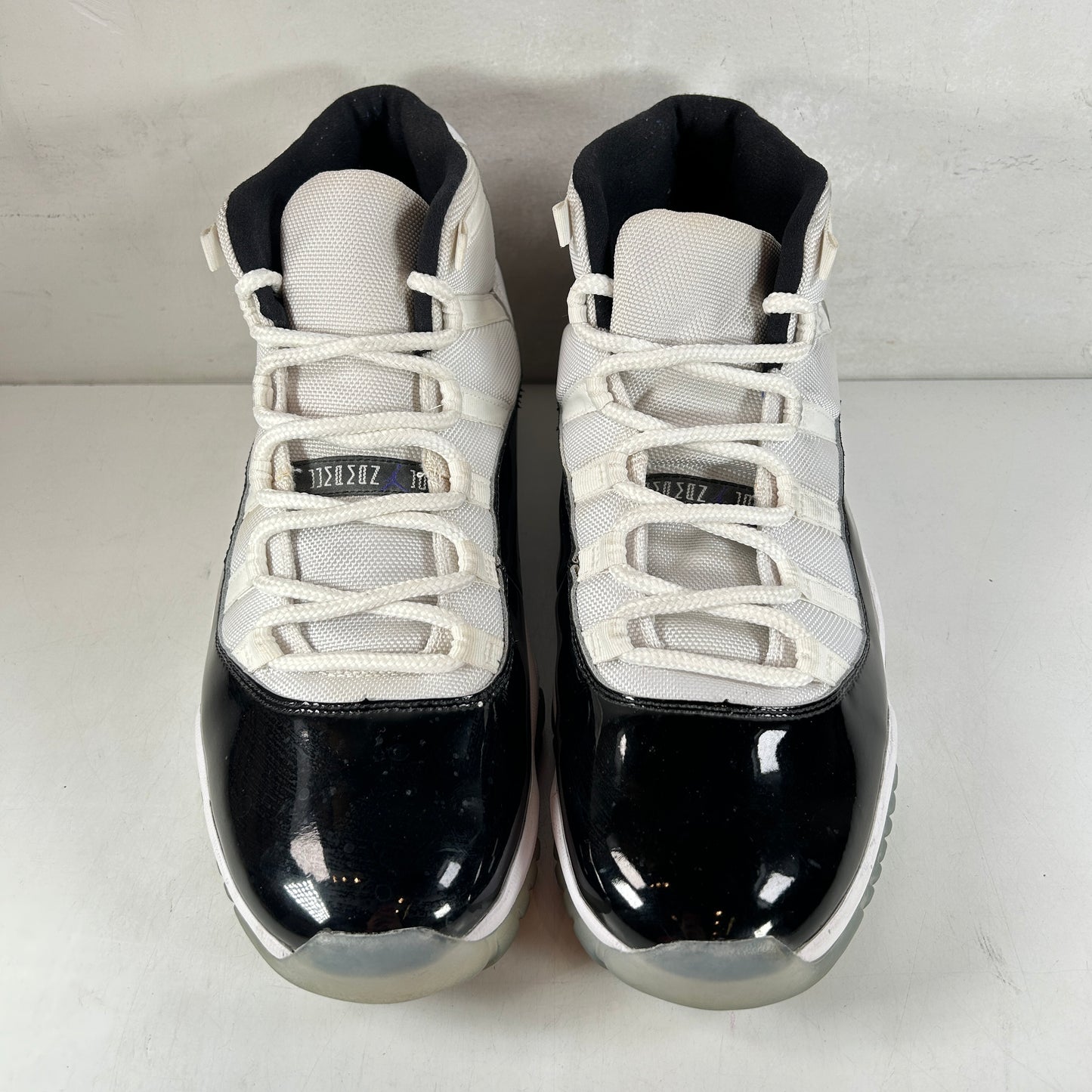 378037 100 Jordan 11 Concord [USED] - 13 M (Used) (No Box)