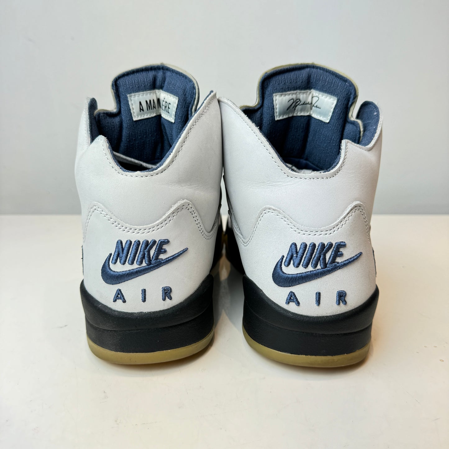 FZ5758 004 Jordan 5 Retro A Ma Maniere Dawn (Mujeres)