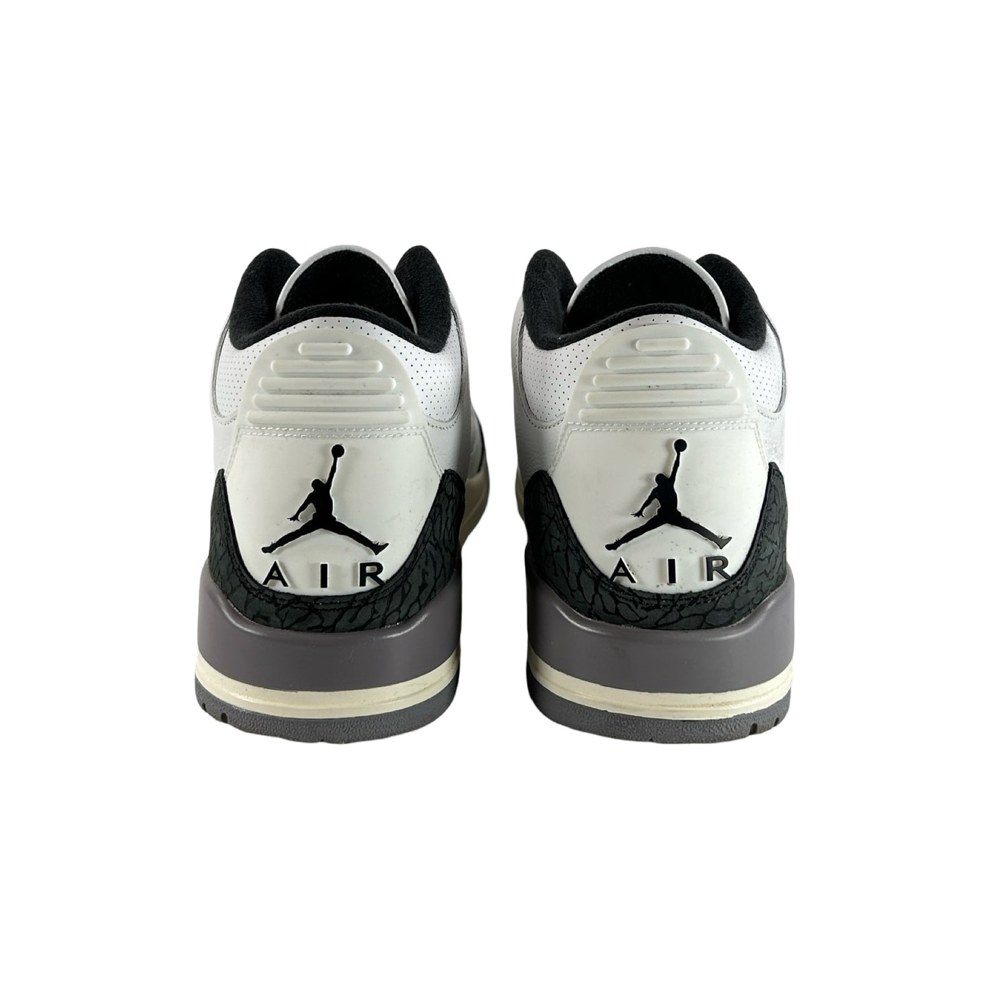 CT8532 106 Jordan 3 Retro Cement Grey [USED] - 13 M (Used)