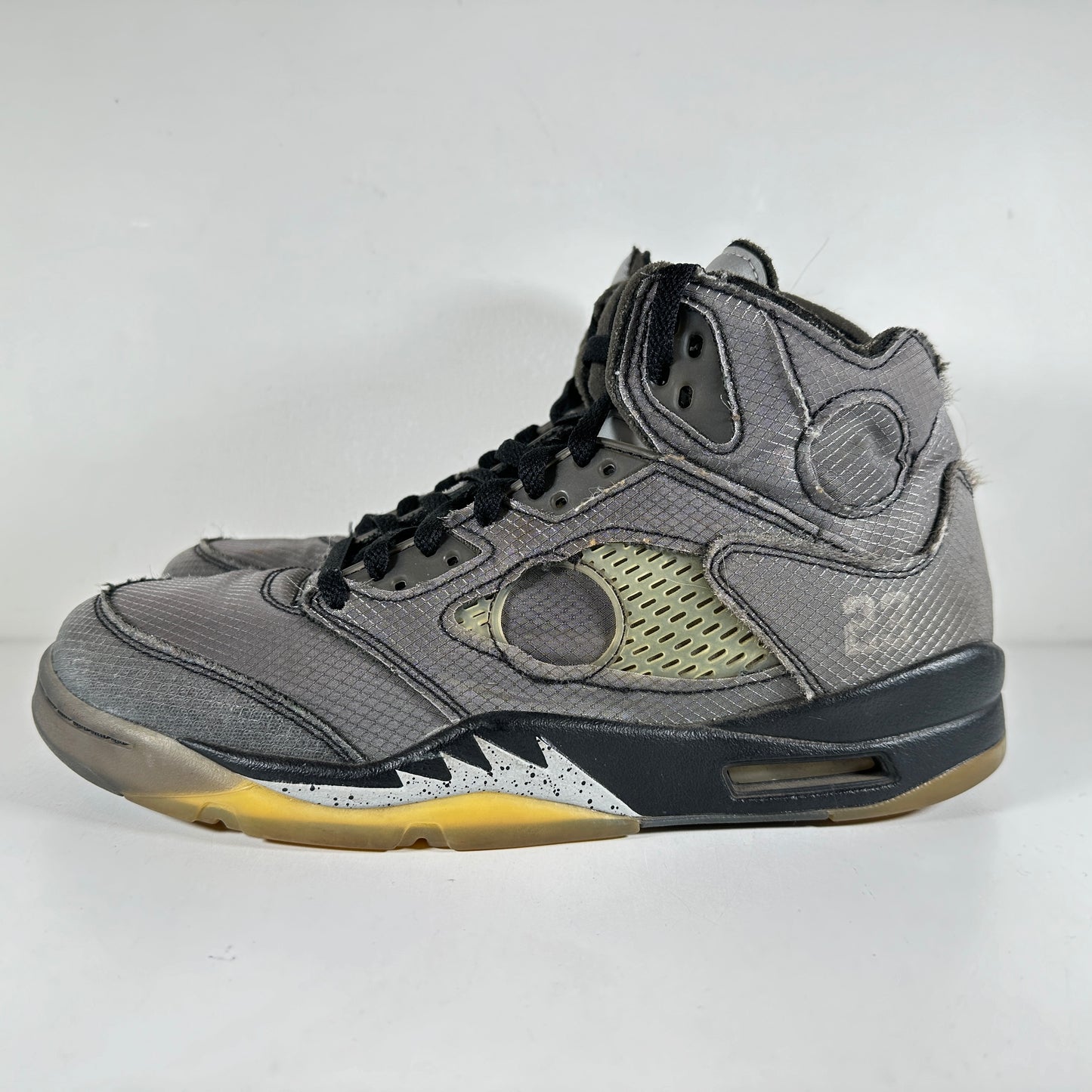 CT8480 001 Jordan 5 Off-White Black [USED] - 11 M (Used)