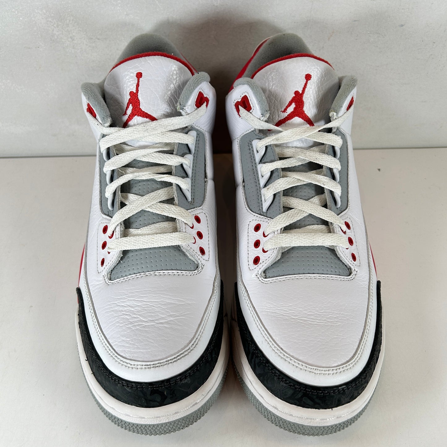 136064 120 Jordan 3 Retro Fire Red (2013) [USED] - 9.5 M (Used2)