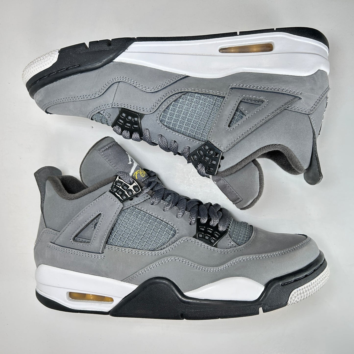 308497 007 Jordan 4 Retro Cool Grey (2019) [USED] - 8 M (Used)