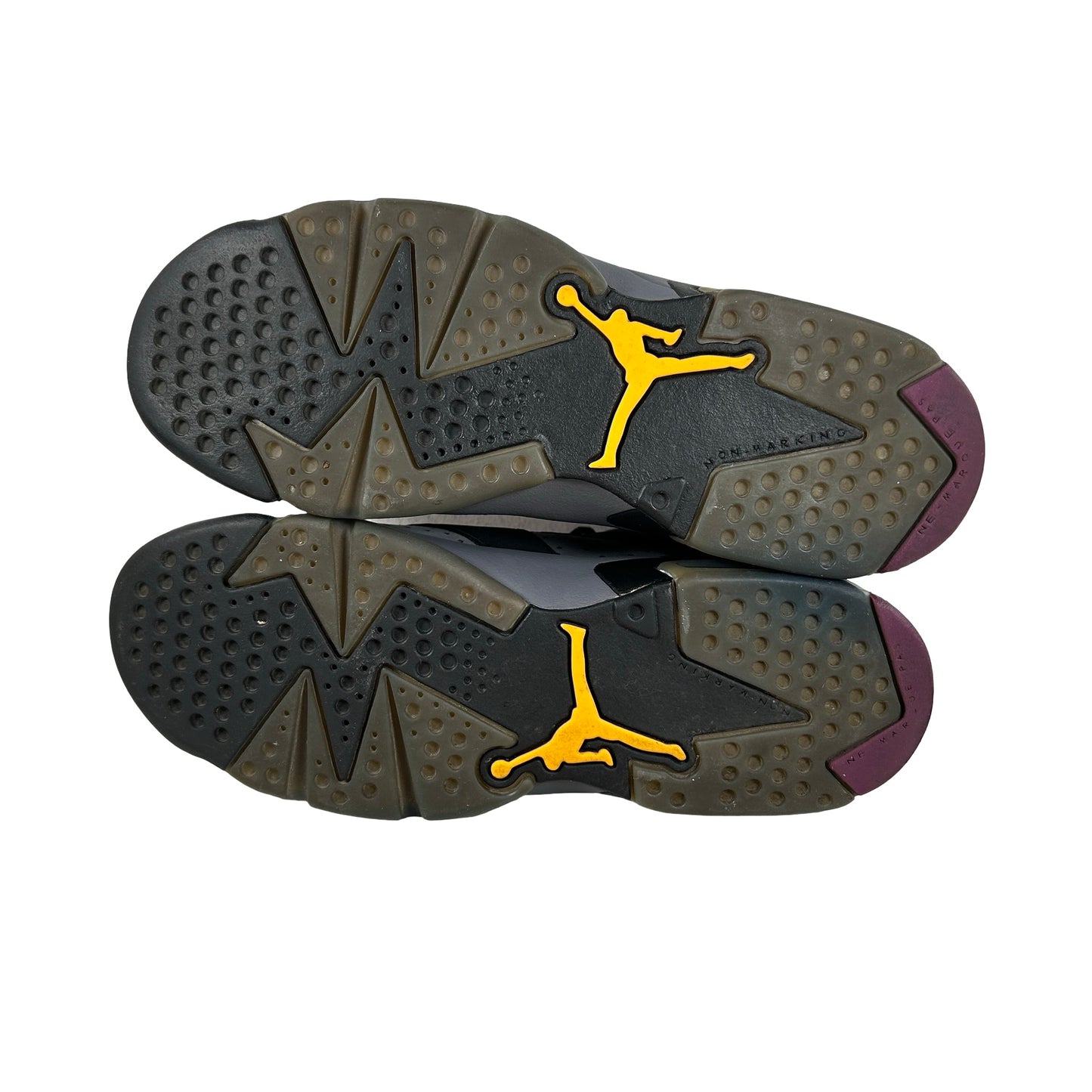 384665 063 Jordan 6 Retro Bordeaux (GS) [USED] - 5.5 Y (Used)