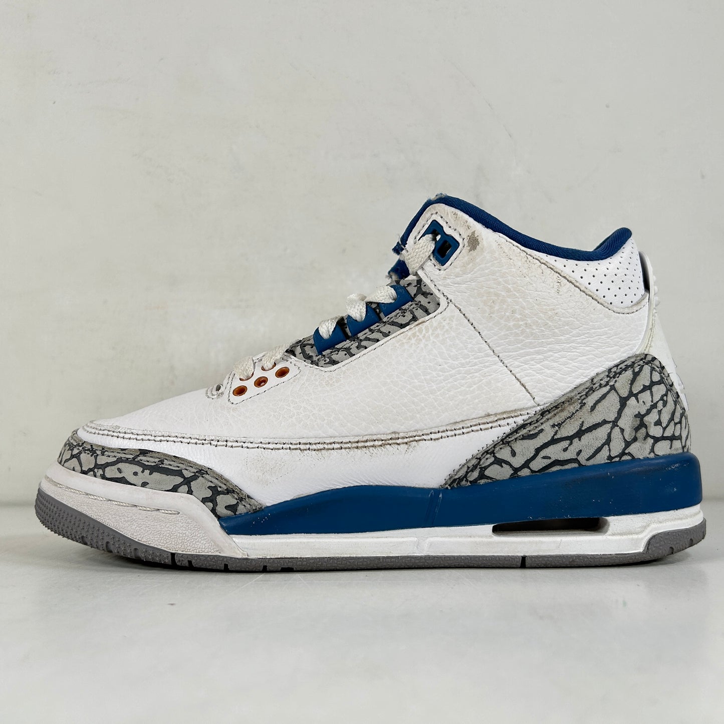 DM0967 148 Jordan 3 Retro Wizards (GS) [USED] - 5 Y (Used)