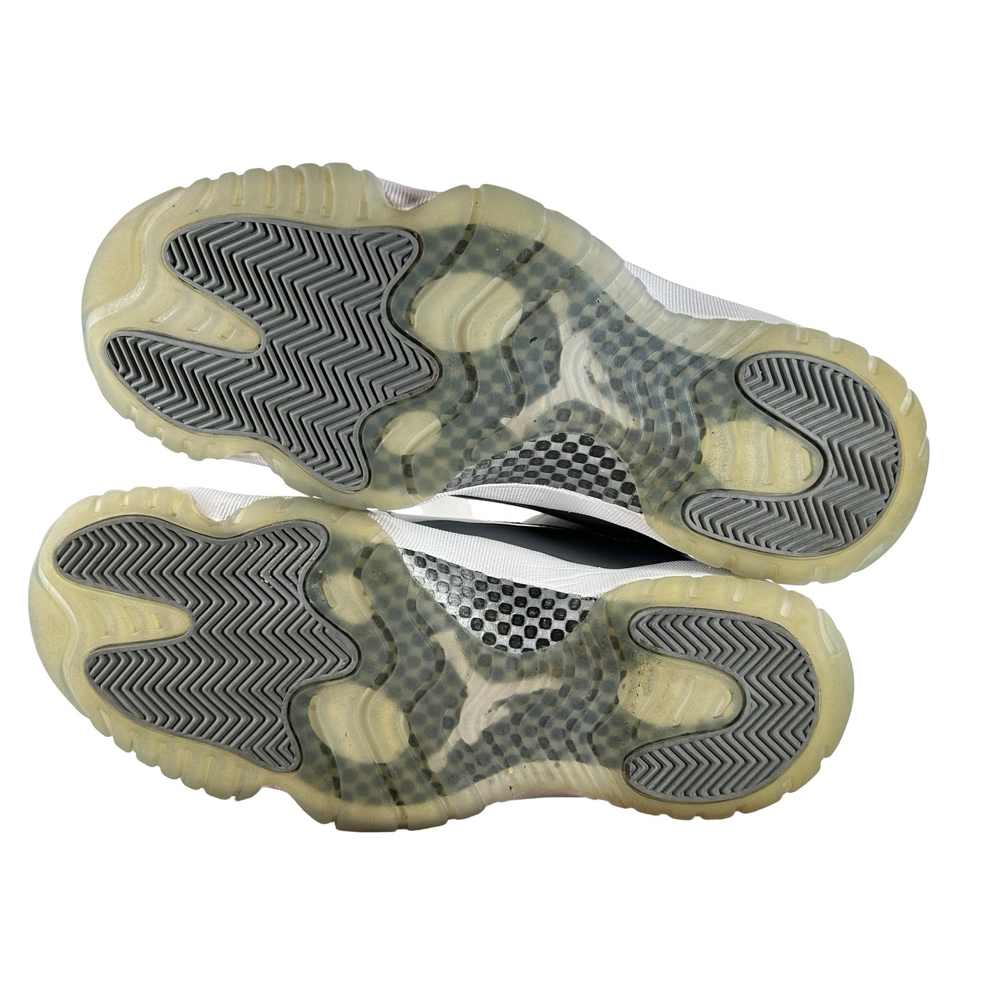 528895 003 Jordan 11 Retro Low Cool Grey [USED]  - 10 M (Used)