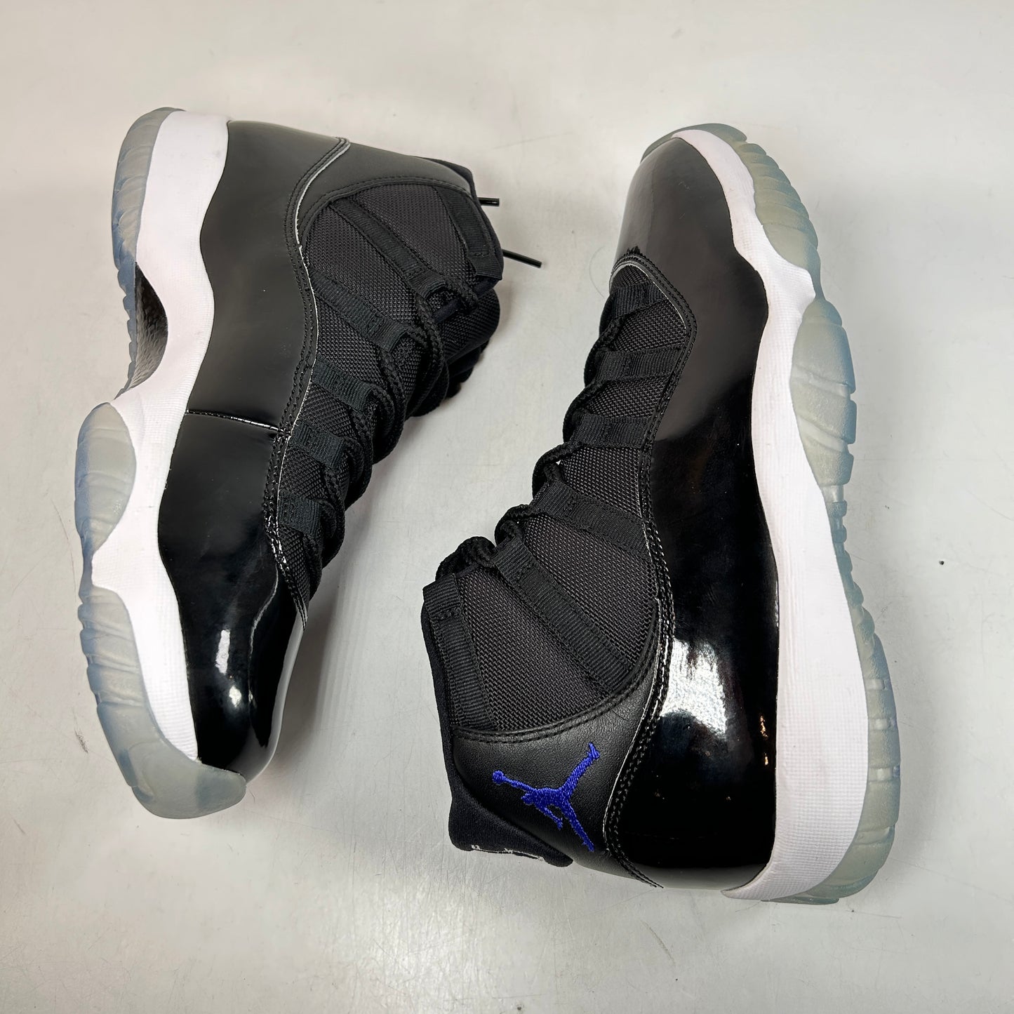 378037 003 Jordan 11 Retro Space Jam (2016) [CONDITIONAL] - 10 M (Yellowing)