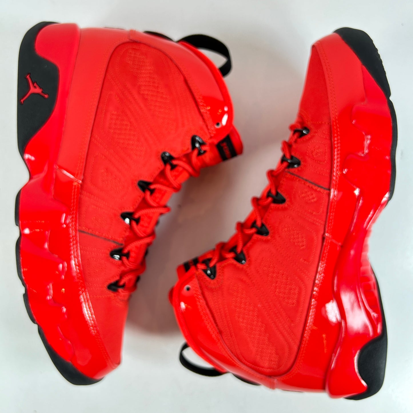 CT8019 600 Jordan 9 Chile Red [USED] - 8.5 M (Used)