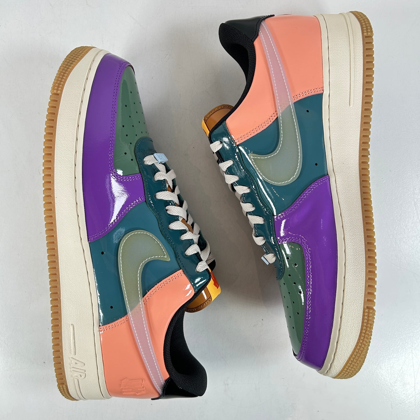 DV5255 500 Nike Air Force 1 Low SP Undefeated Multi-Patent Wild Berry [USED] - 13 M (Used)