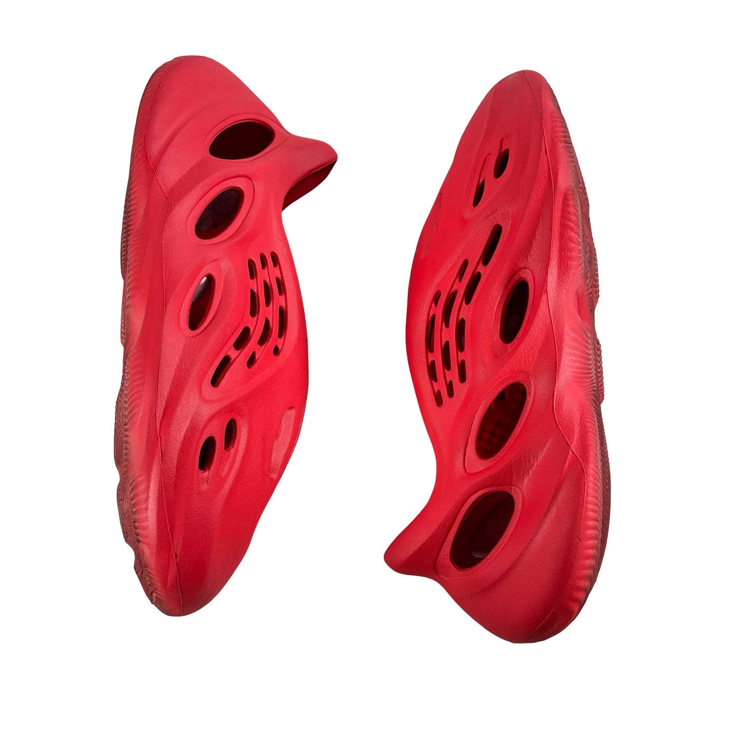 GW3355 Yeezy Espuma RNNR Bermellón