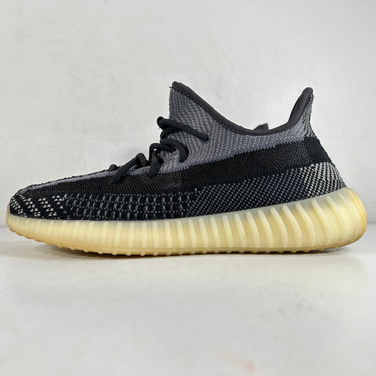 FZ5000 Yeezy 350 V2 Carbono