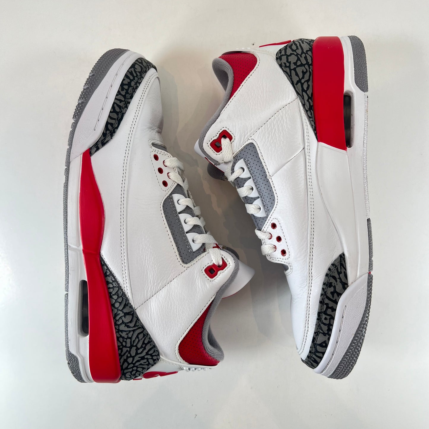DN3707 160 Jordan 3 Retro Rojo fuego (2022)