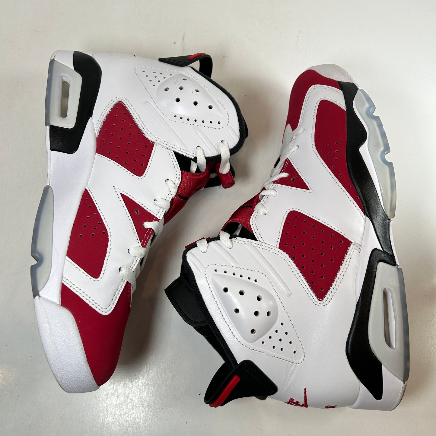 CT8529 106 Jordan 6 Retro Carmine (2021) [USED] - 11 M (Used2)