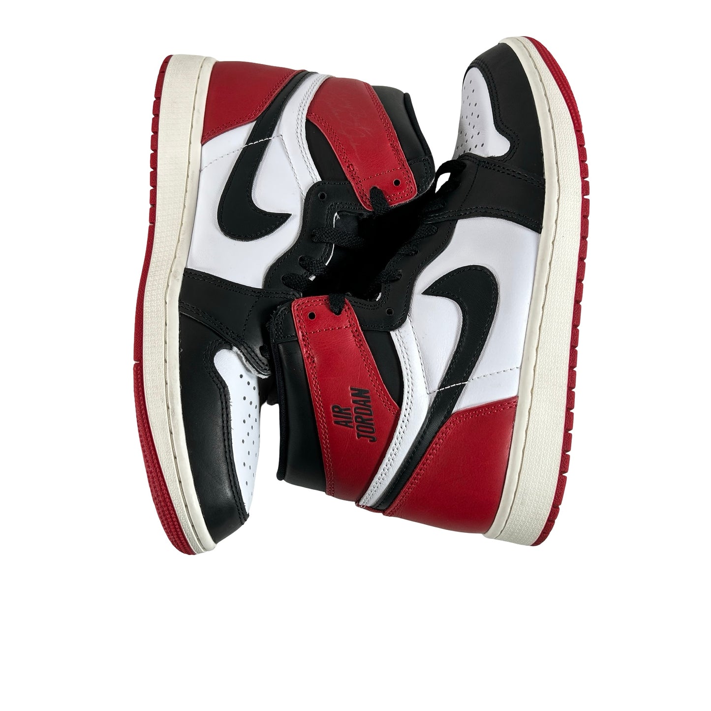 DZ5485 106 Jordan 1 Retro High OG Black Toe Reimagined [USED] - 9.5 M (Used13)
