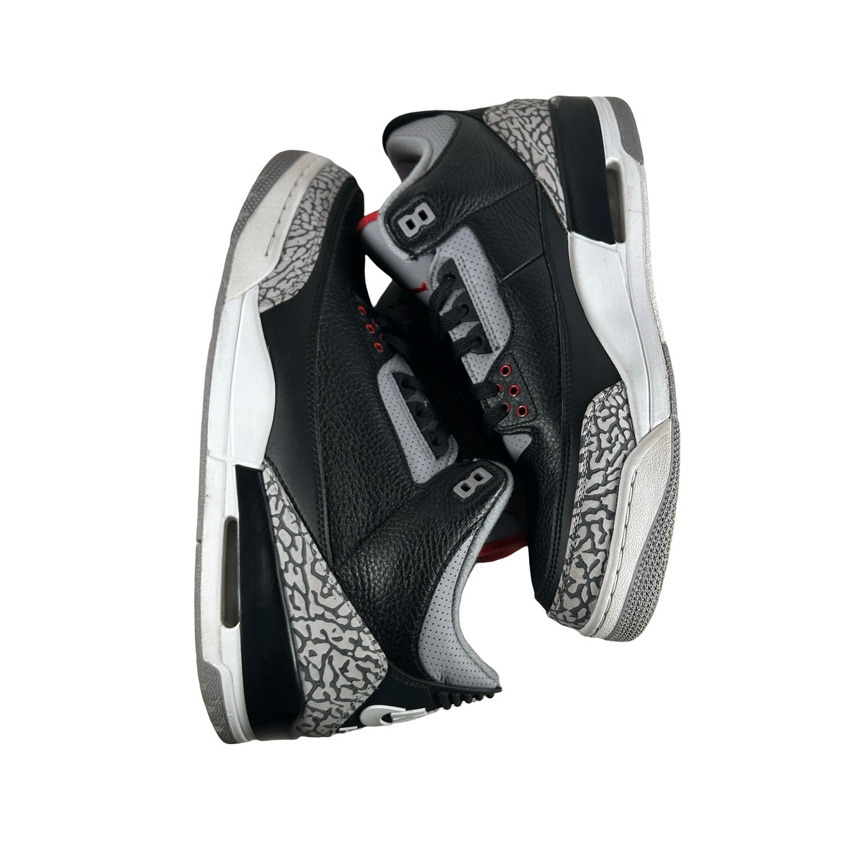 854262 001 Jordan 3 Black Cement 2018 [USED] - 12 M (Used8)