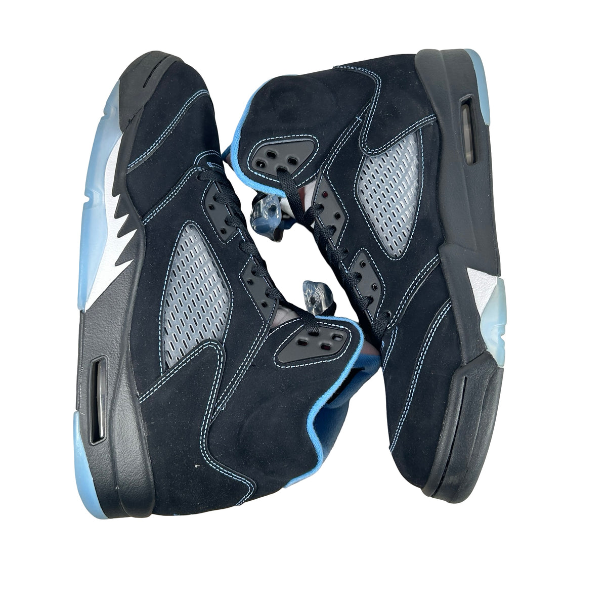 DD0587 008 Jordan 5 Retro Black University Blue (2026) [USED] - 11 M (Used4)