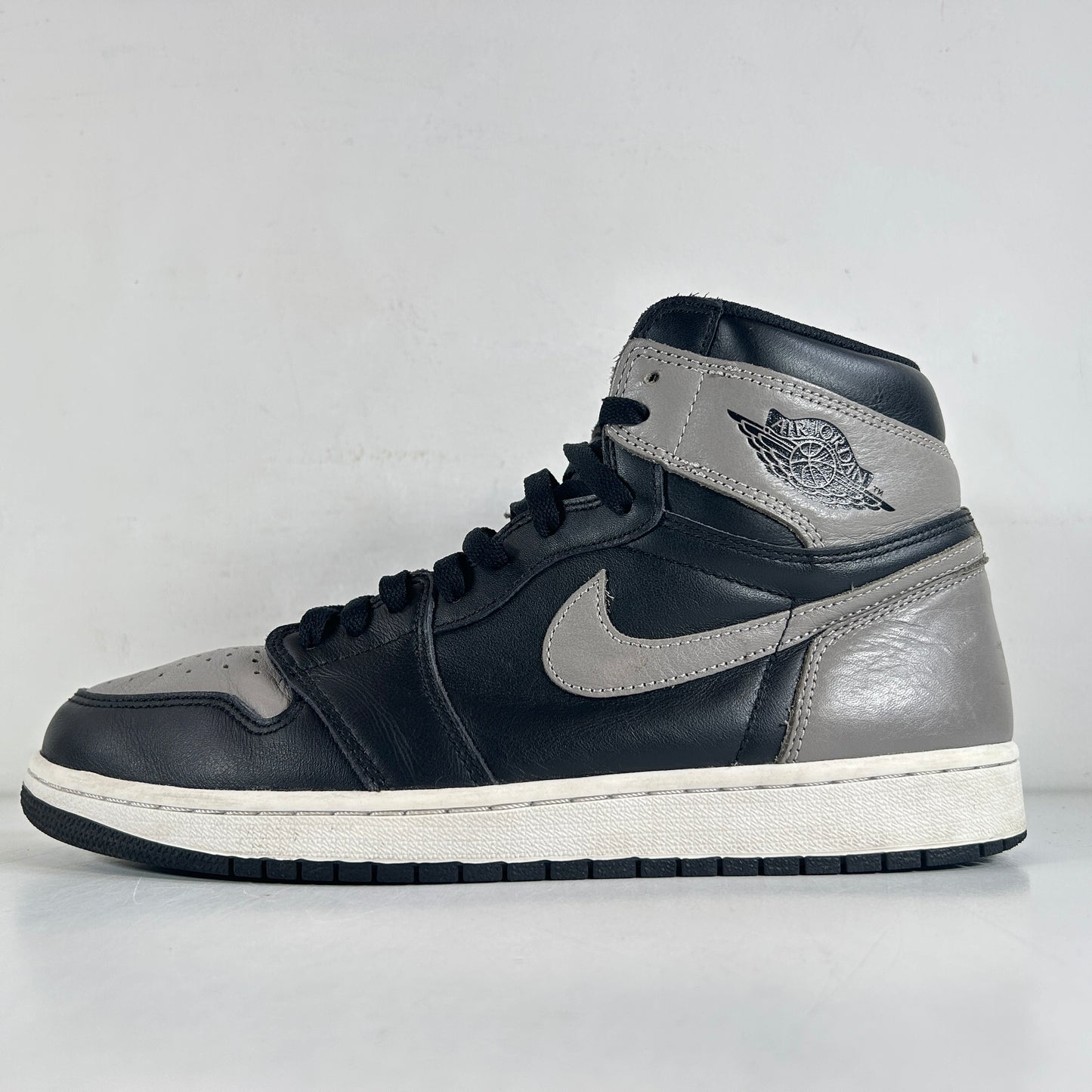 555088 013 Jordan 1 Shadow (2018) [USED] - 11 M (Used2)
