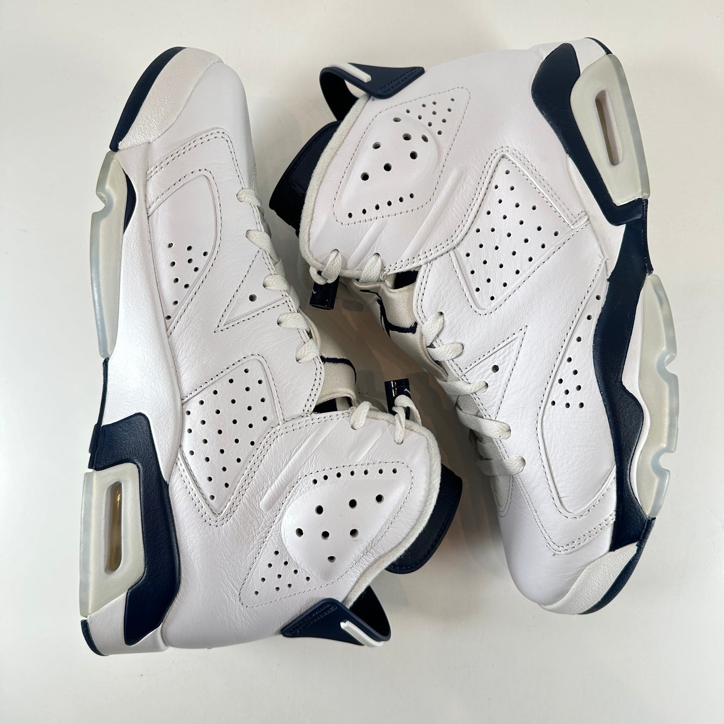 CT8529 141 Jordan 6 Retro Midnight Armada (2022)