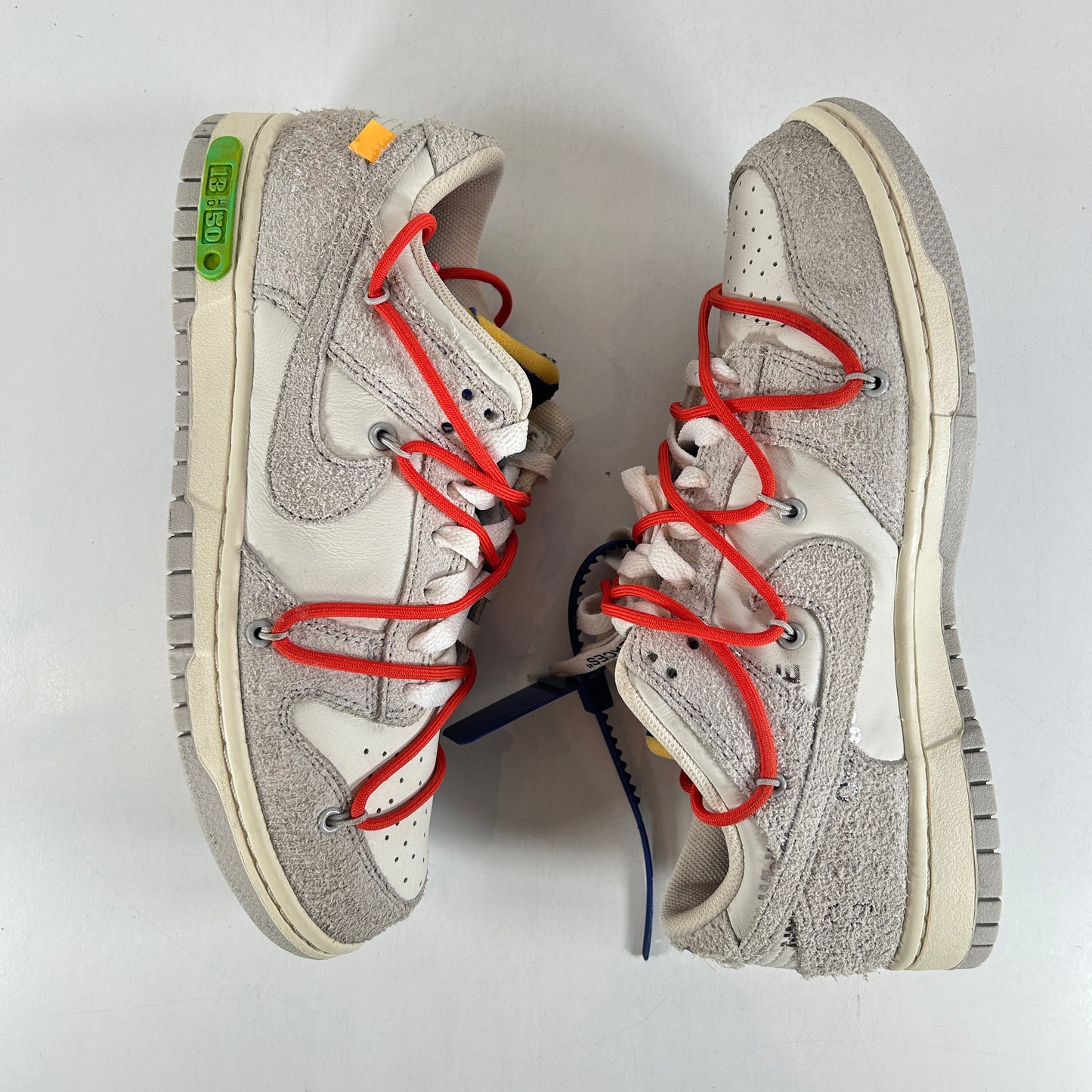 DJ0950 110 Nike Dunk Low Blanco roto Lote 13