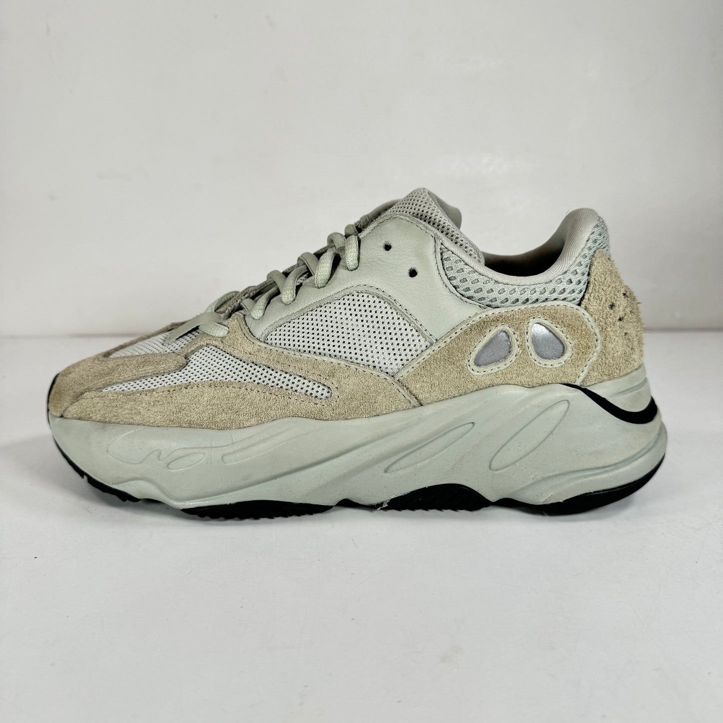 EG7487 adidas Yeezy Boost 700 Salt [USED] - 7 M (Used) (No Box)