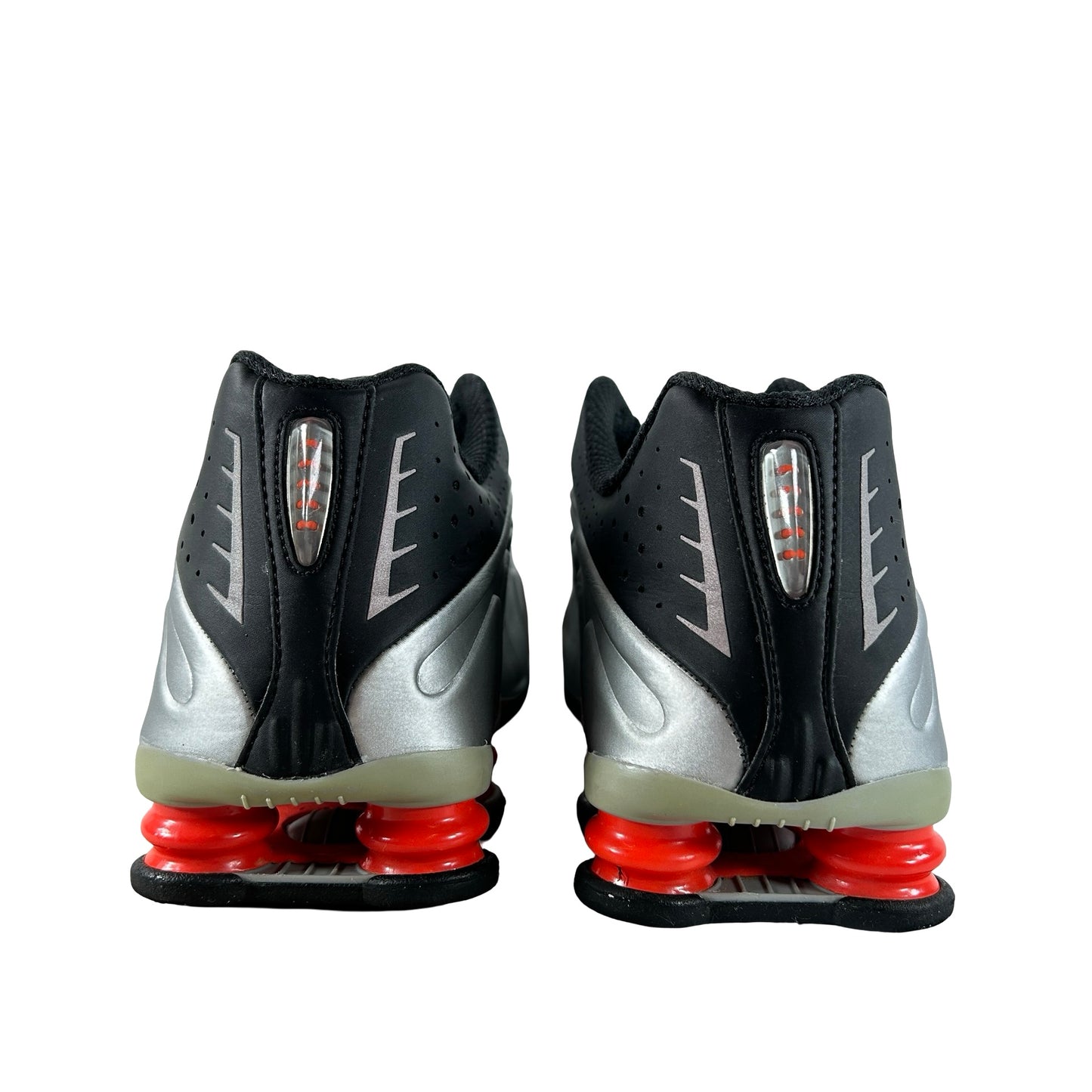 HQ1988 002 Nike Shox R4 Black Metallic Silver (2025) [USED] - 11 M (Used3)