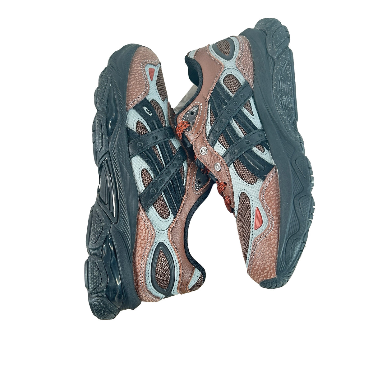 1203A896 200 ASICS Gel-NYC 2.0 SSHS HAL STUDIOS Architecture of Everyday Life Mahogany [USED] - 5.5 (Used) (No Box)