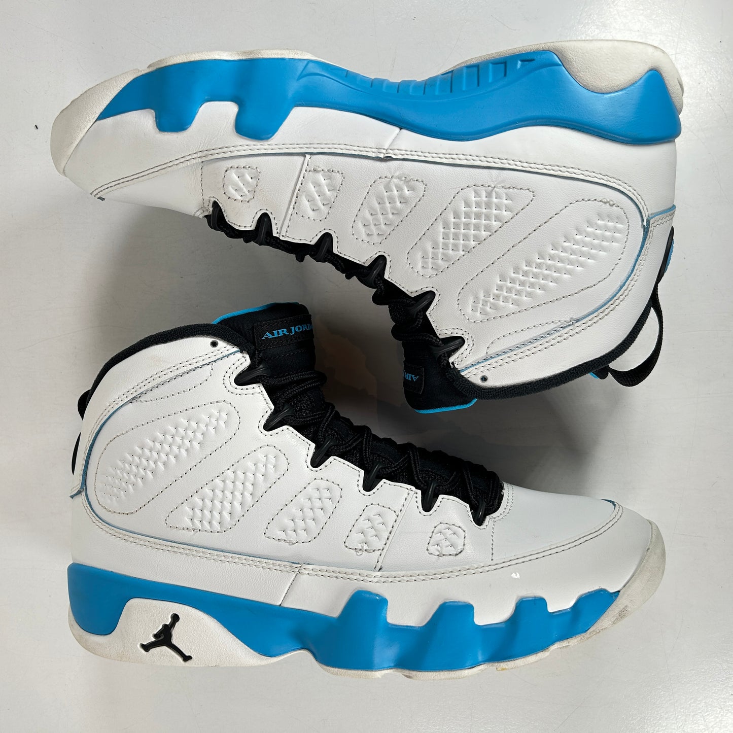 FQ8992 101 Jordan 9 Retro Powder Blue (2024) [USED] - 9 M (Used2)