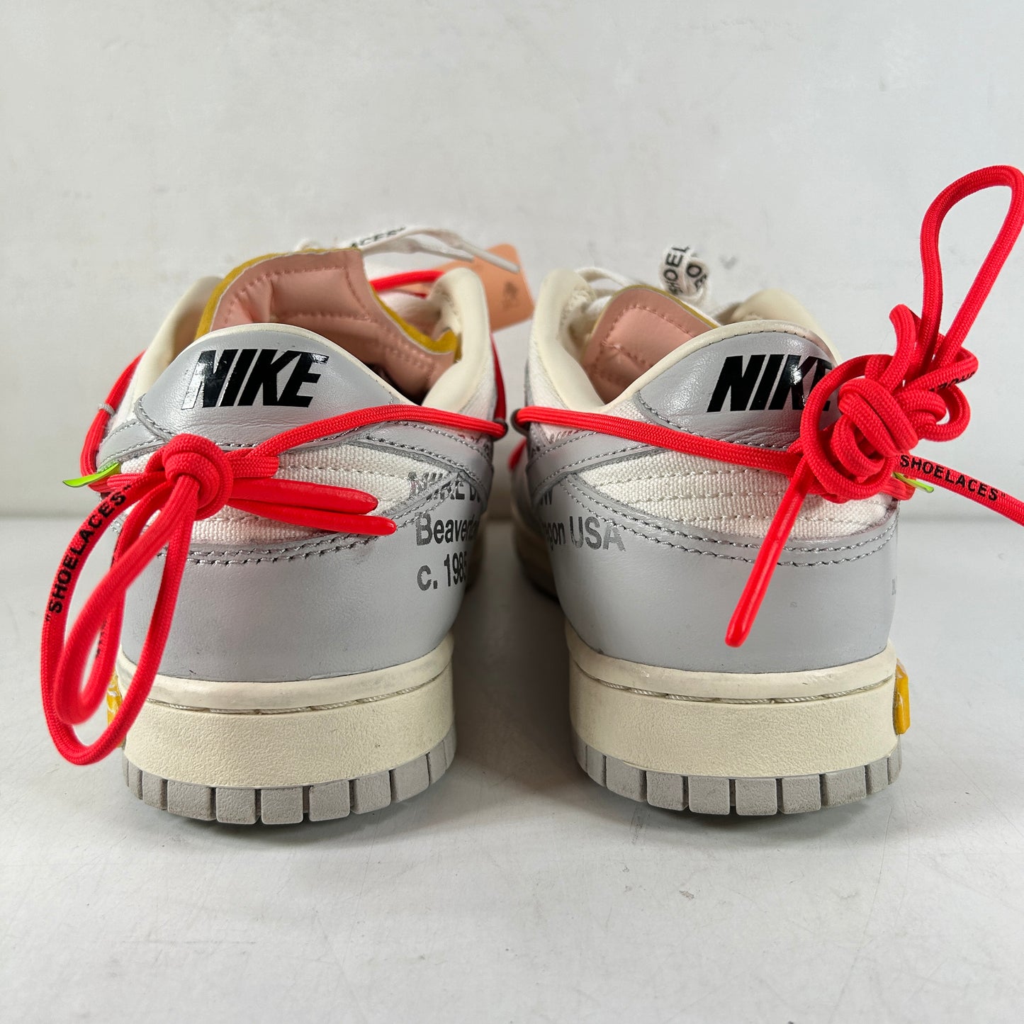 DM1602 110 Nike Dunk Low Off-White Lot 6 [USED] - 11 M (Used)