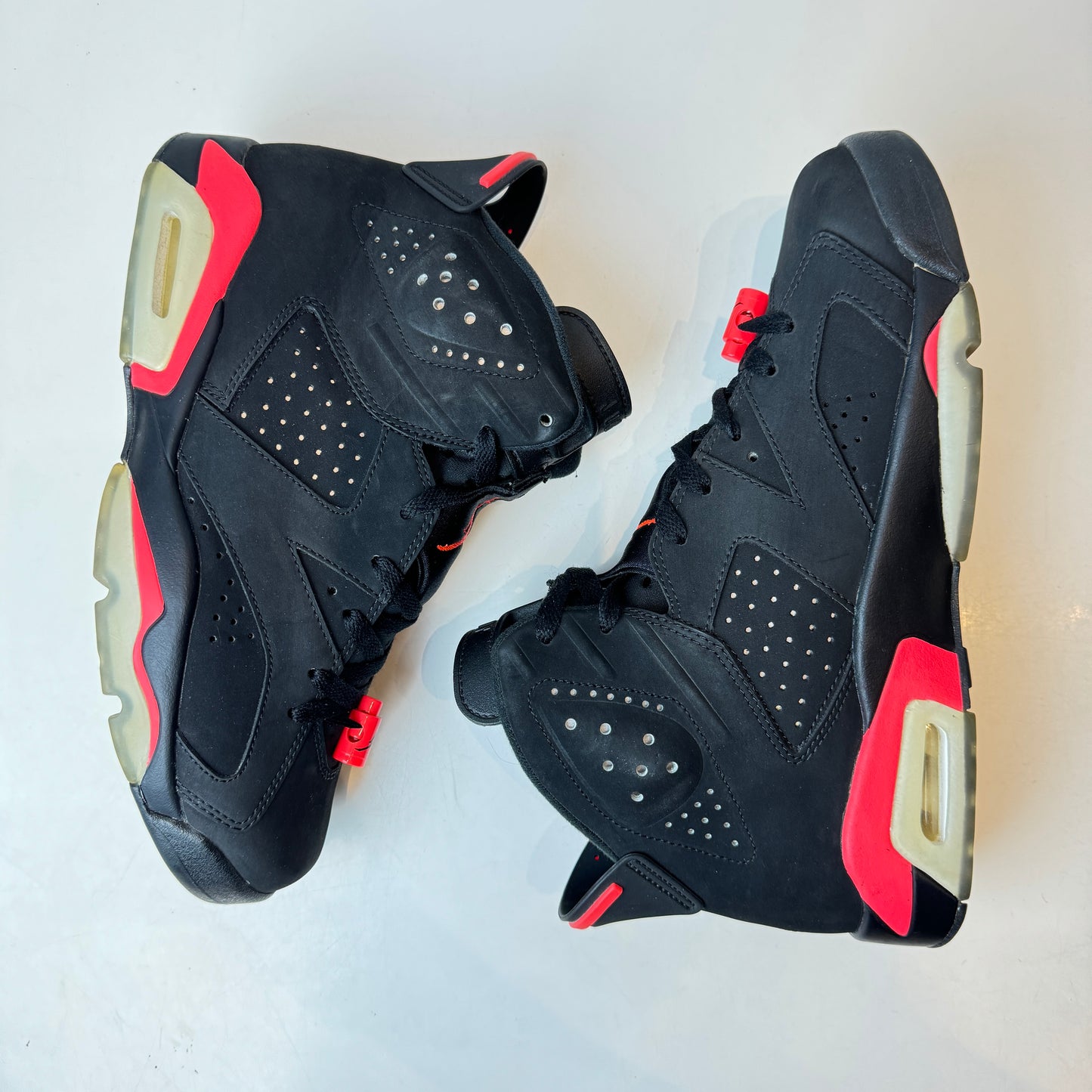 384664 023 Jordan 6 Retro Infrared Black (2014) - 8.5 M (Used)