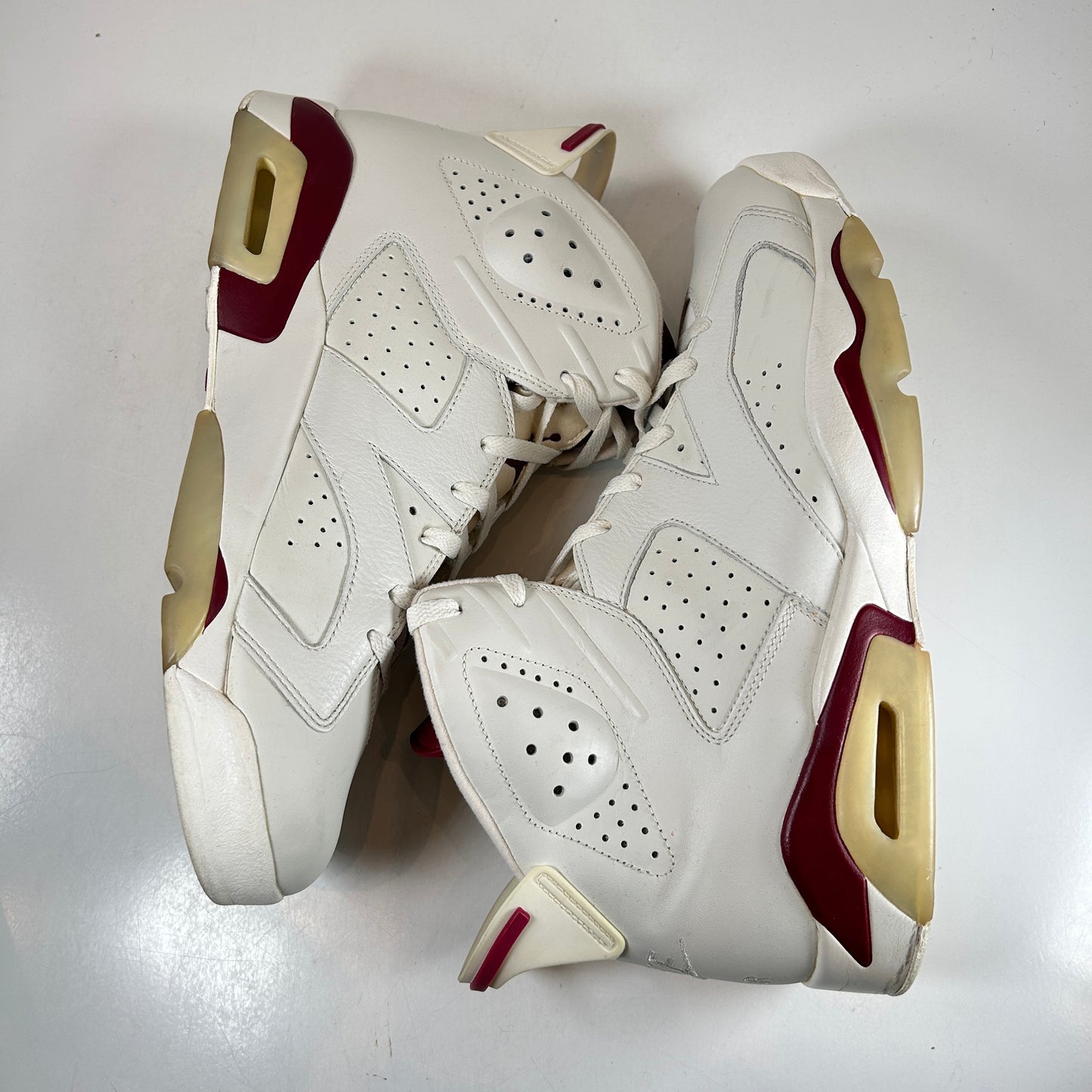 384664 116 Jordan 6 Granate
