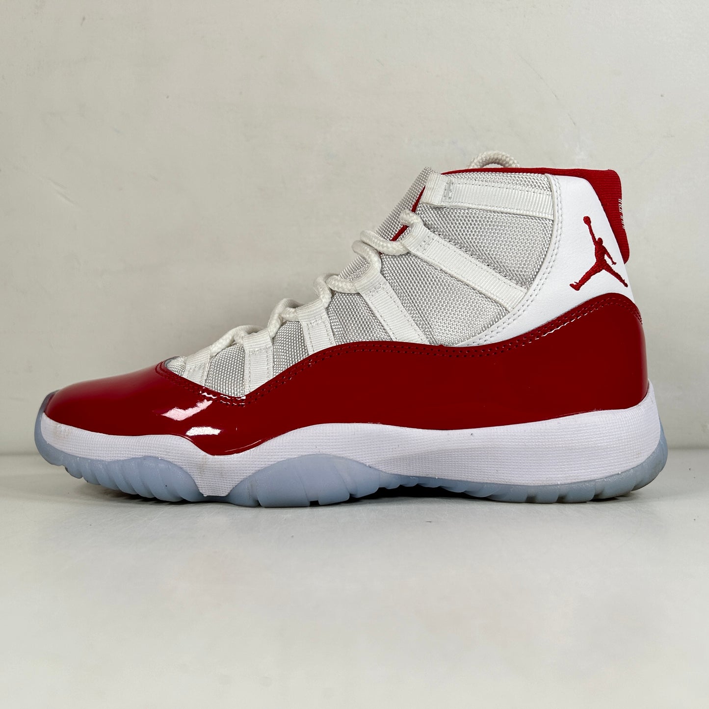 CT8012 116 Jordan 11 Retro Cherry (2022) [USED] - 8 M (Used2)