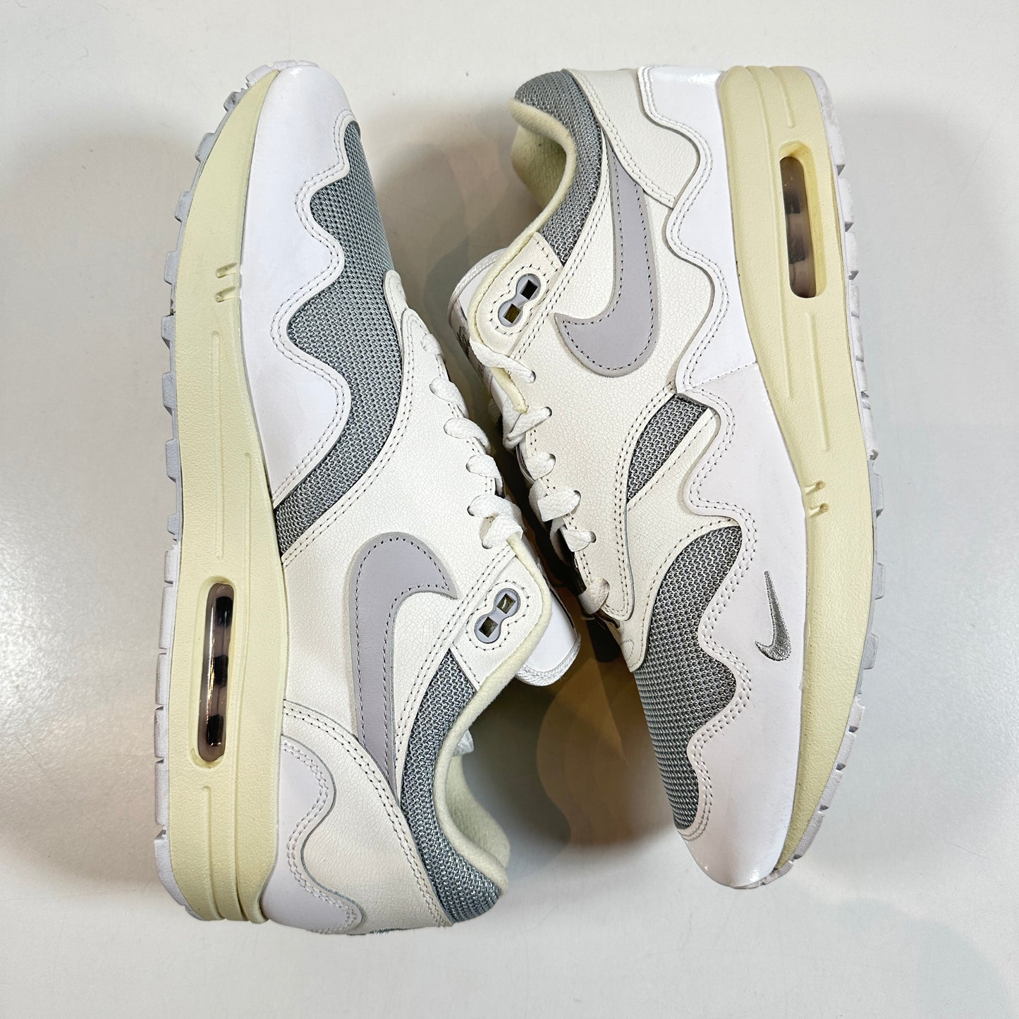 DQ0299 100 Nike Air Max 1 Patta Ondas Blancas