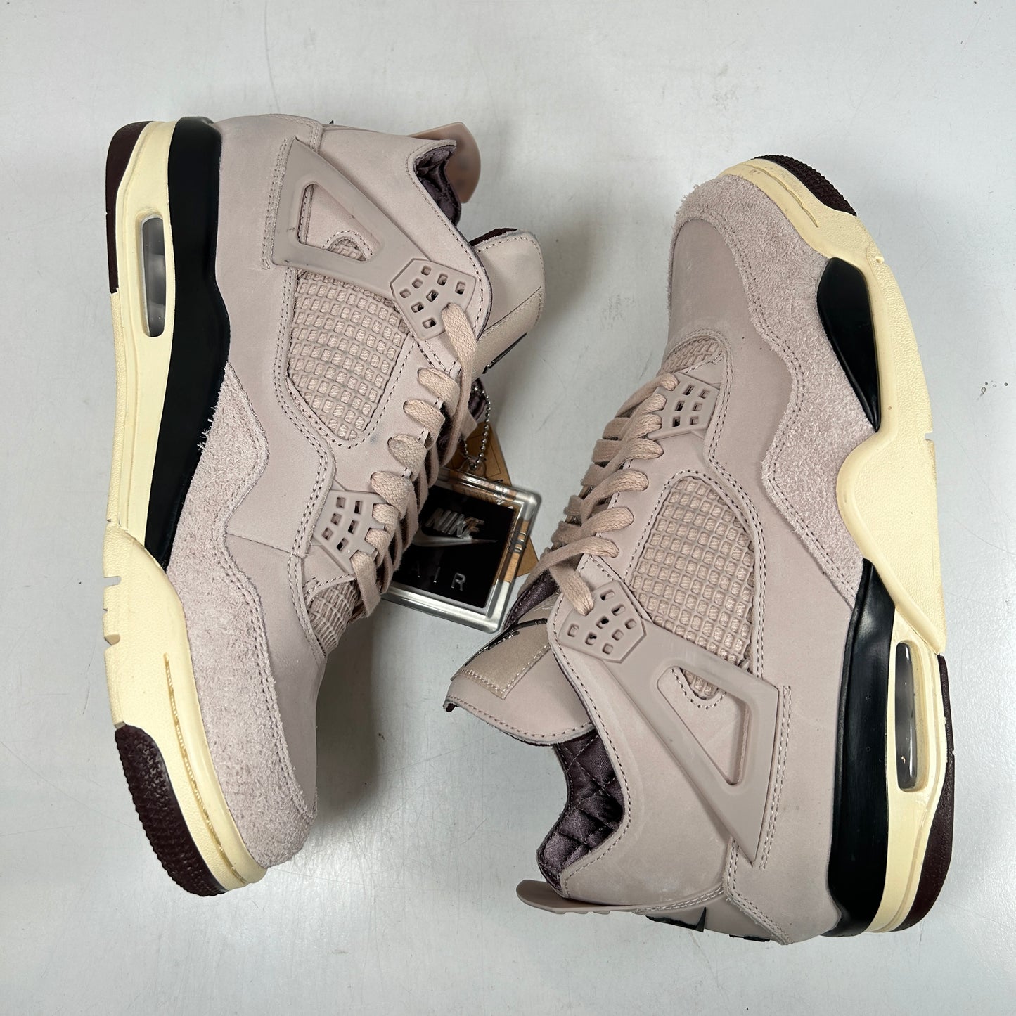 FZ4810 200 A Ma Maniére x Wmns Air Jordan 4 Retro 'Phantom' [USED] - 11.5 W (VNDS)