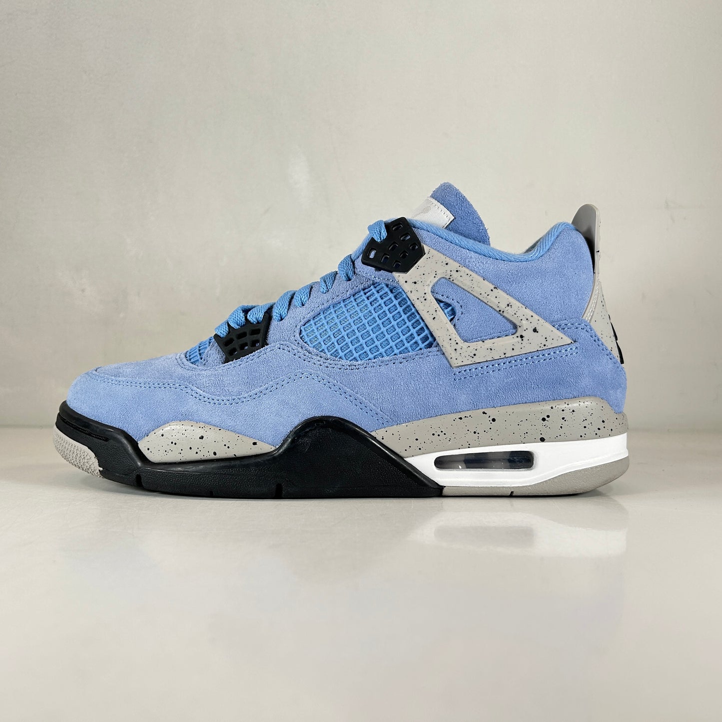 CT8527 400 Jordan 4 University Blue [USED] - 8.5 M (VNDS)