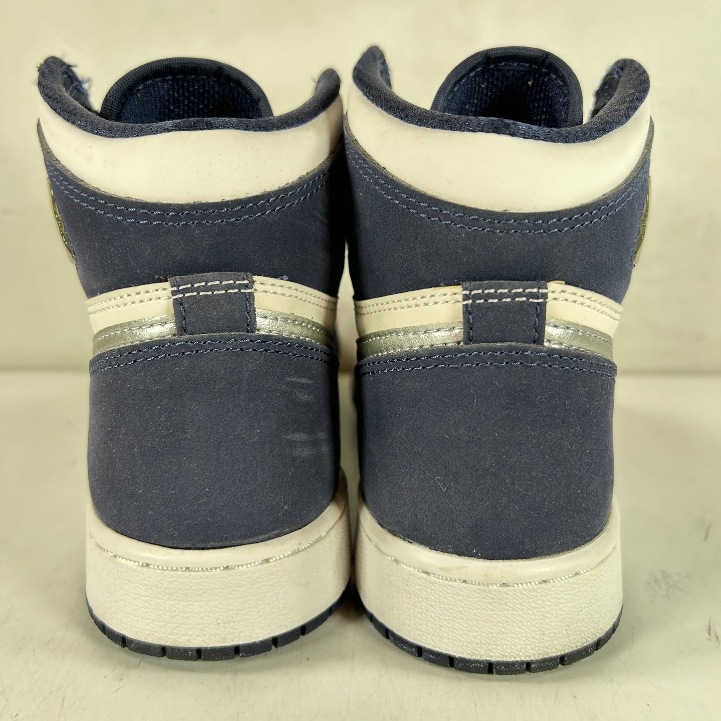 575441 141 Jordan 1 Retro High CO Japan Midnight Navy (GS) [USED] - 6.5 Y (Used)