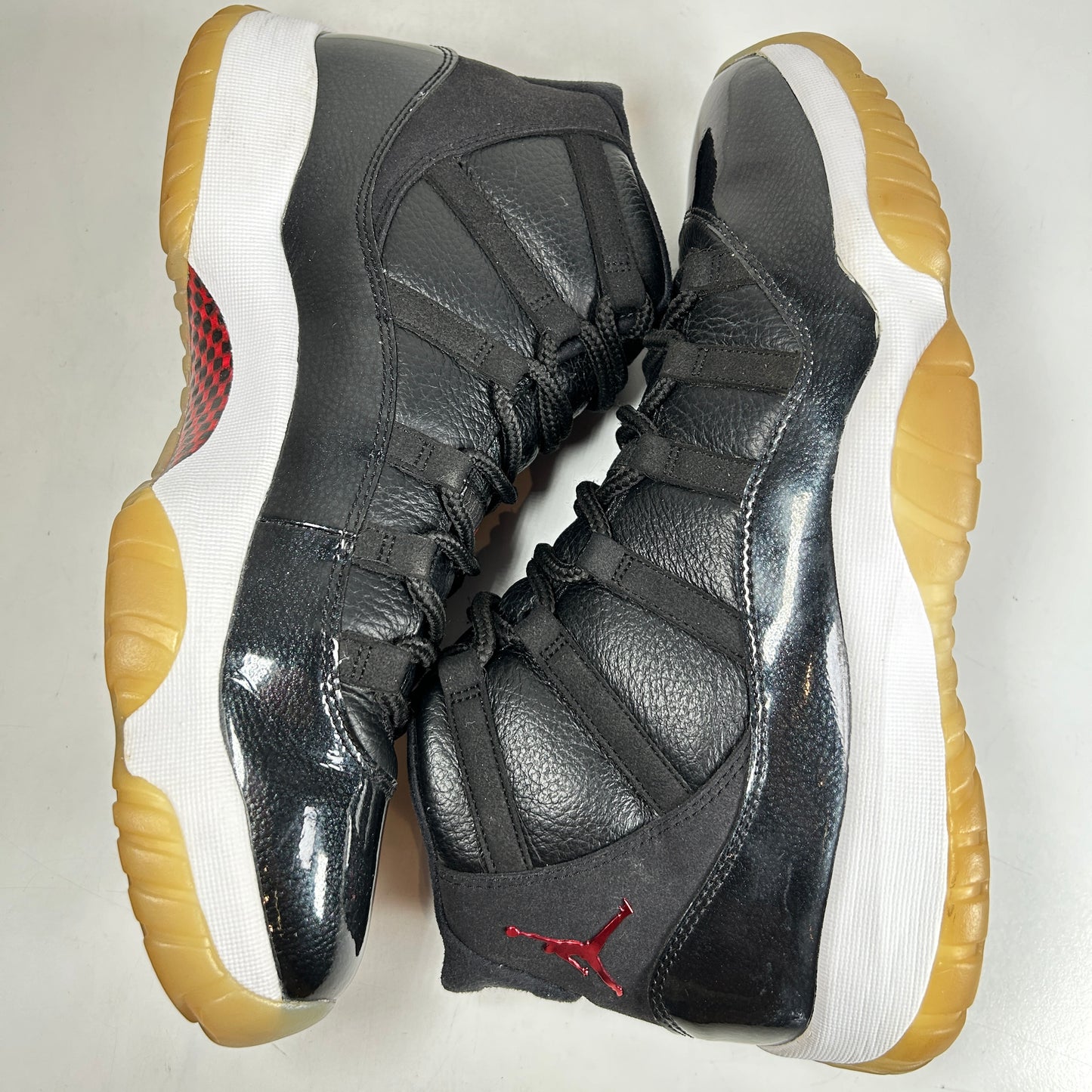 378037 002 Jordan 11 Retro 72-10 [USED] - 12 M (Used)