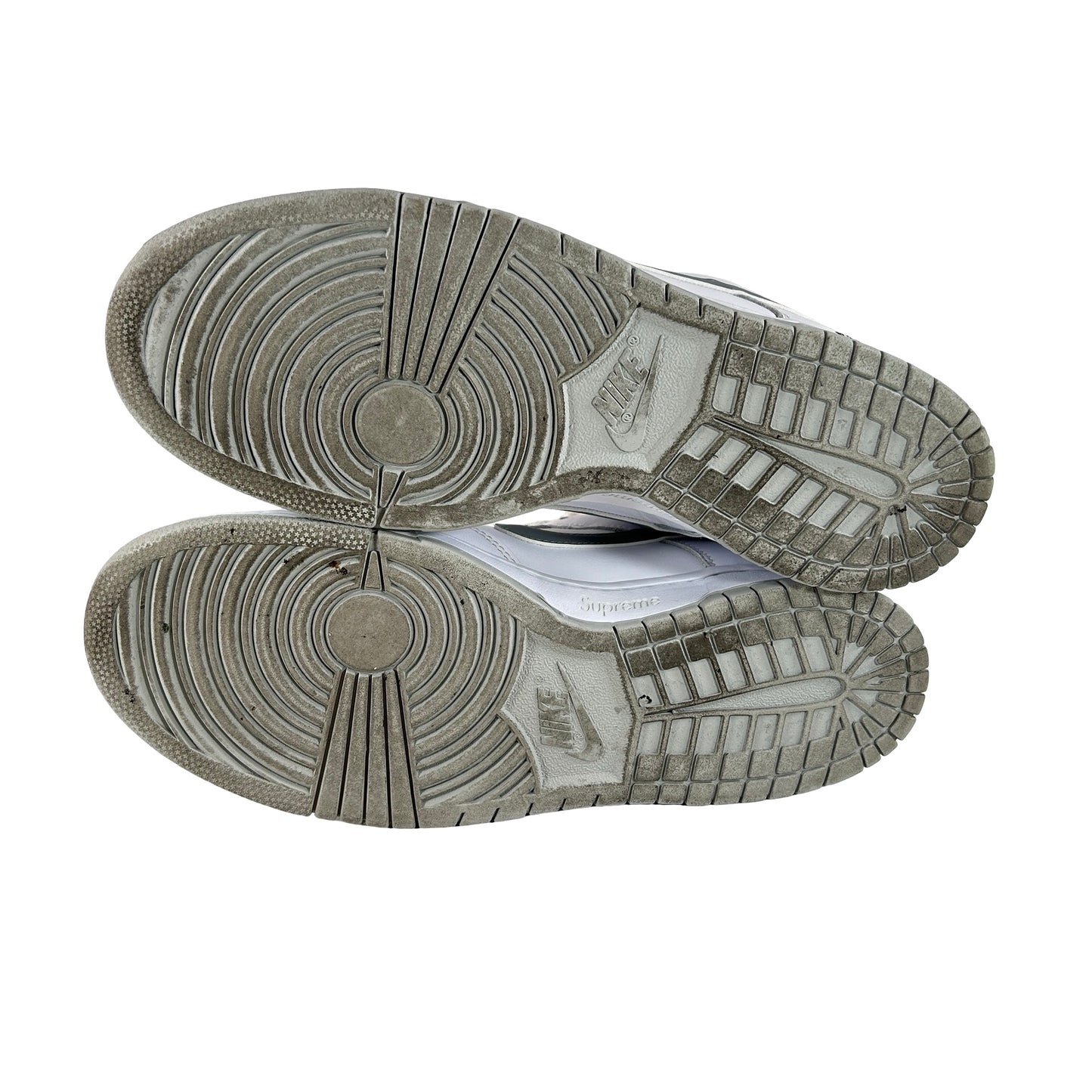 HQ8487 100 Nike SB Dunk Low Supreme 94 White Metallic Silver [USED] - 10.5 M (Used)