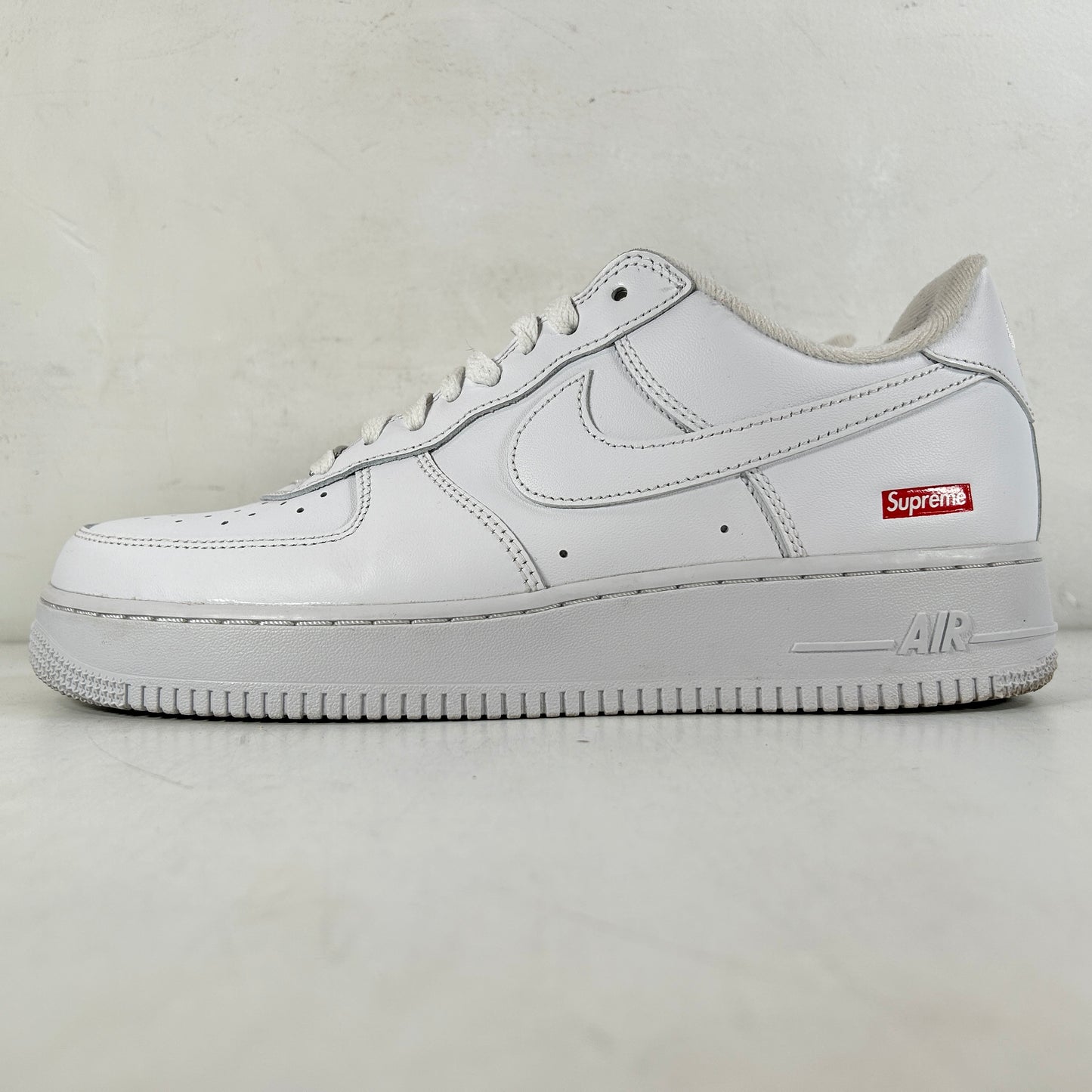 CU9225 100 AF1 Bajo Supremo Blanco