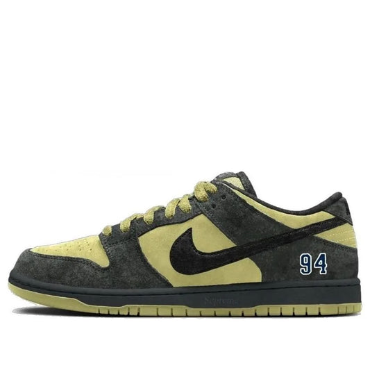 HQ8487 300 Nike SB Dunk Low Supreme 94 Camper Green