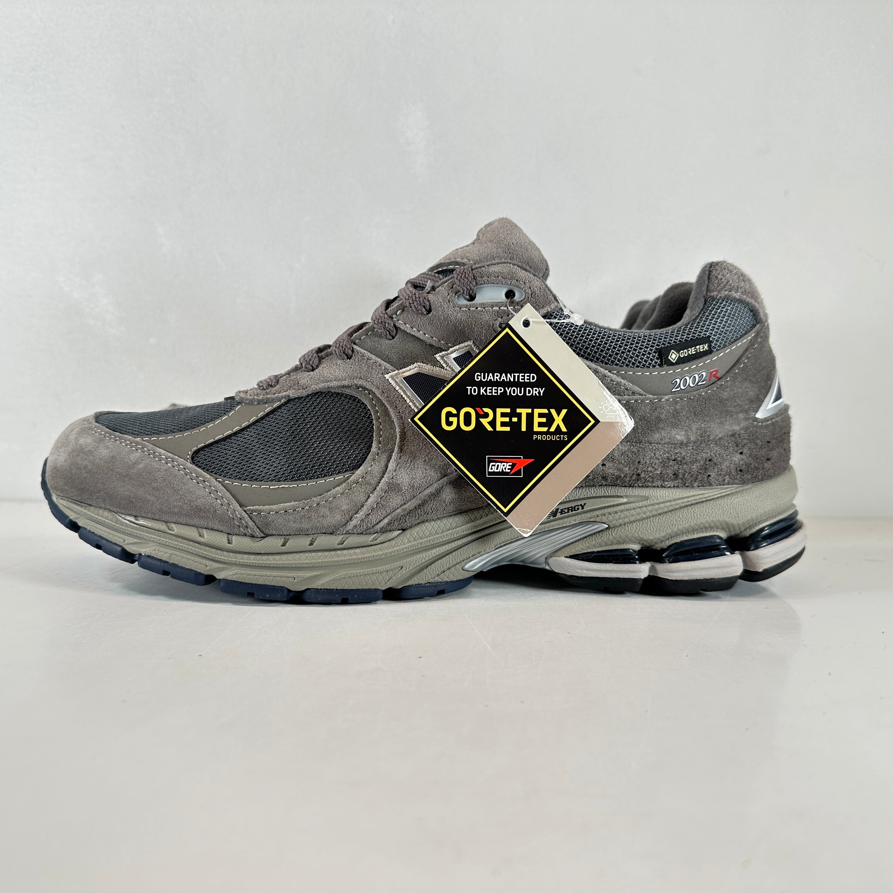 New Balance M2002RXC GORE-TEX 26.5cm